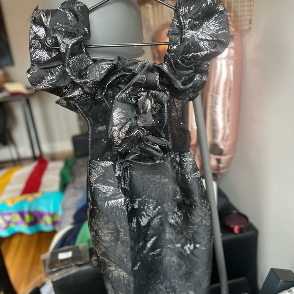 Glamorous Black Floral Christmas Mesh Sequins Off-Shoulder Dress - Picture 8 of 16